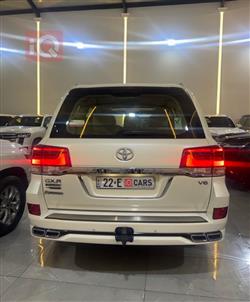 تويوتا لاندكروزر